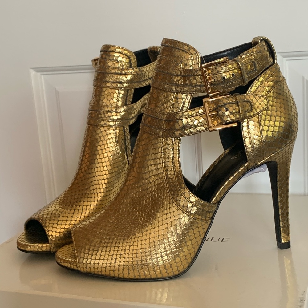 Michael Kors Gold Heels